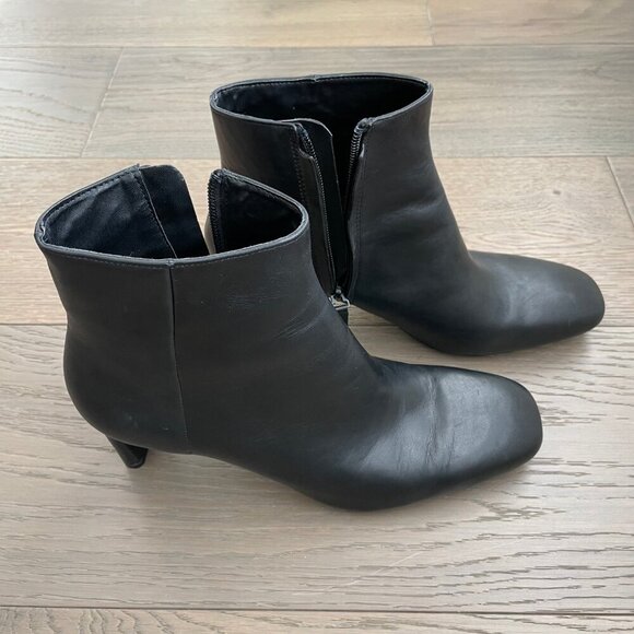 Oak + Fort 5627 2.75" Heeled Leather Booties w Inside Zip Closure Black Sz 8 - Picture 3 of 10